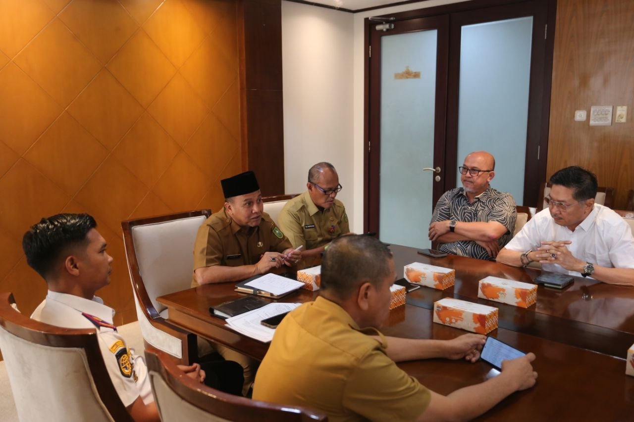 Pemprov Riau Minta Solusi Adil Terkait Pembatasan Truk CPO Tol Pekanbaru-Dumai