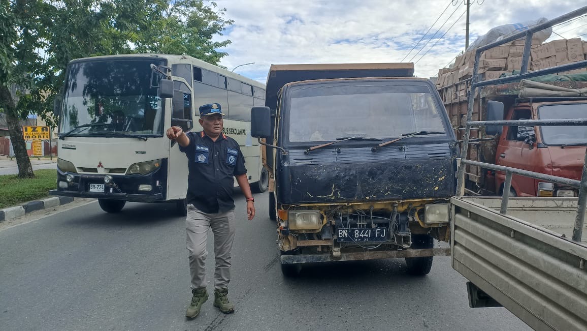 Pengemudi Diminta Tertib Bawa Muatan, Dishub Pekanbaru Tindak 30 Truk ODOL