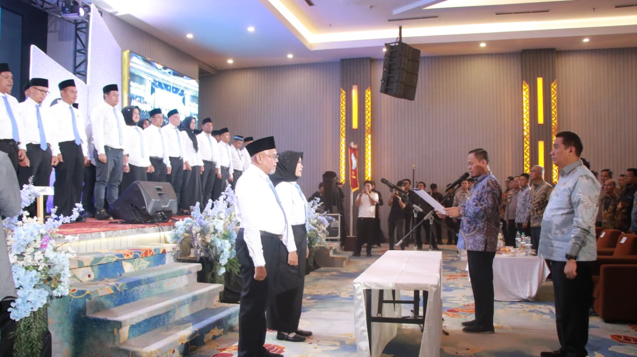 Pelantikan Ketua RT-RW Sukajadi, Wali Kota Dorong Dasa Wisma Perkuat Solidaritas Warga