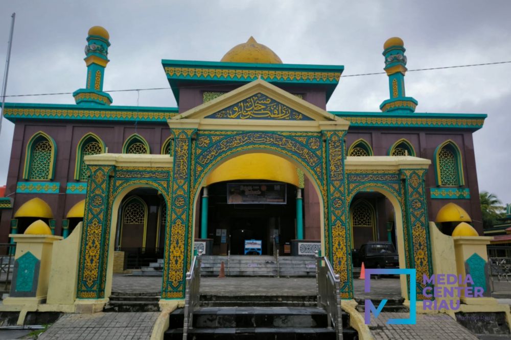 Sejarah Masjid Raya Senapelan: Jejak Peninggalan Kesultanan Siak di Kota Pekanbaru
