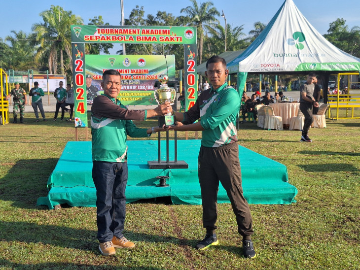 Turnamen Akademi Sepakbola Bima Sakti Dibuka Langsung Danyonif 132/BS Letkol Inf Bambang Budi Hartanto.