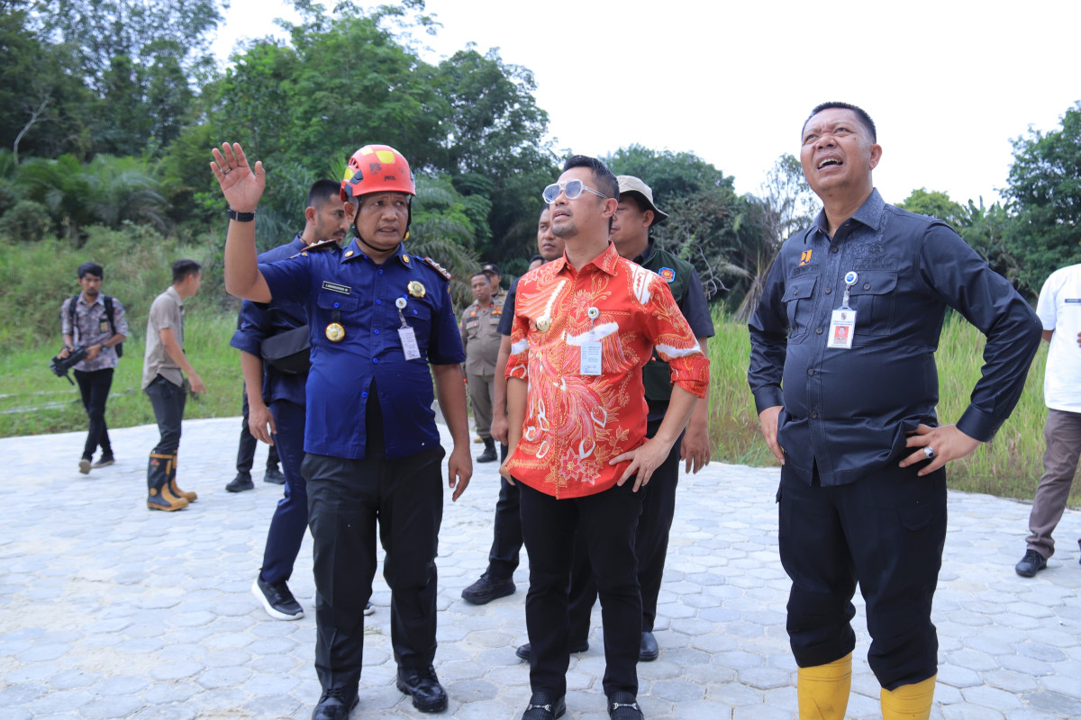 Pj Wali Kota Pekanbaru Pastikan Kebakaran Gedung B9 Sudah Terkendali