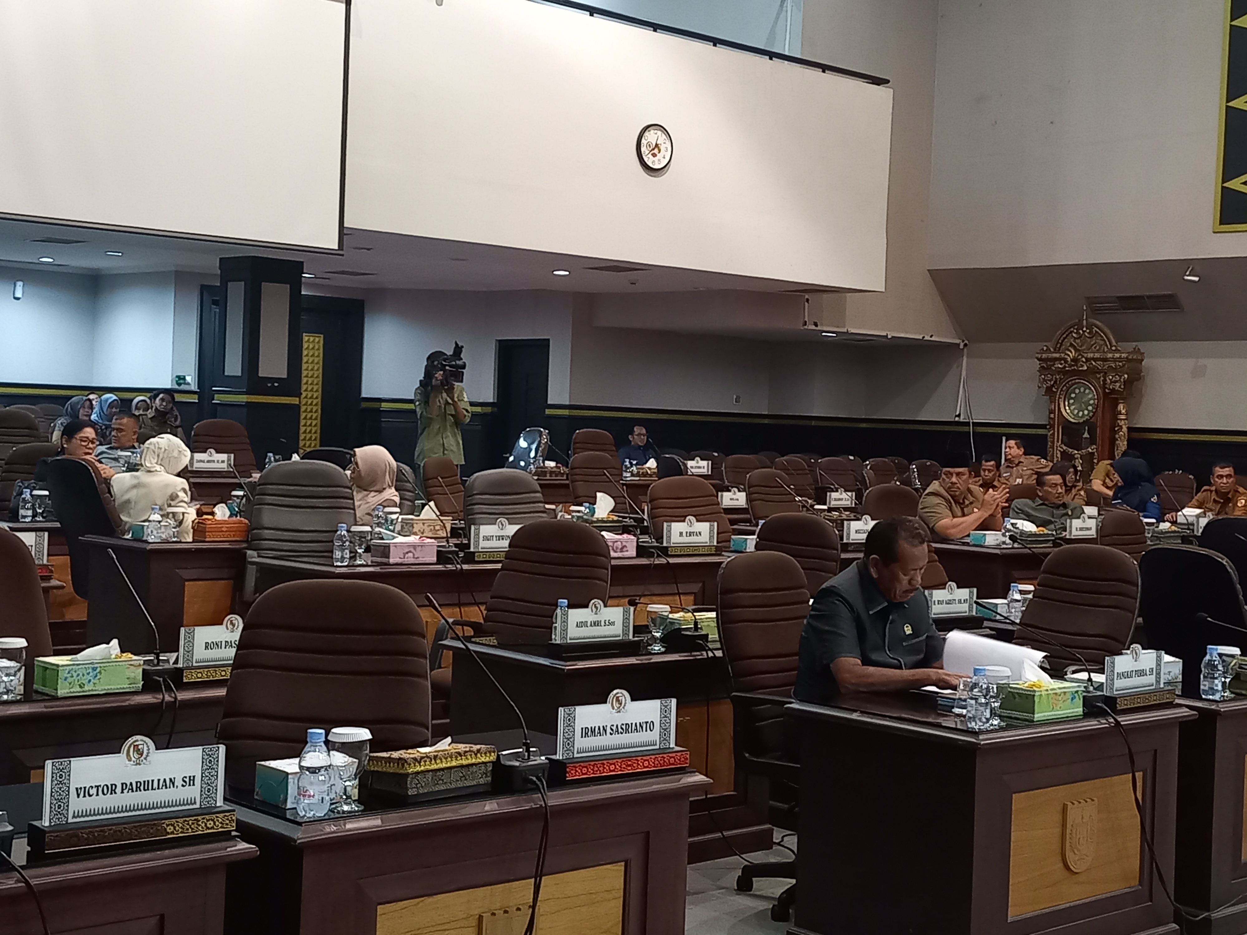 DPRD Pekanbaru Laksanakan Paripurna Laporan Reses