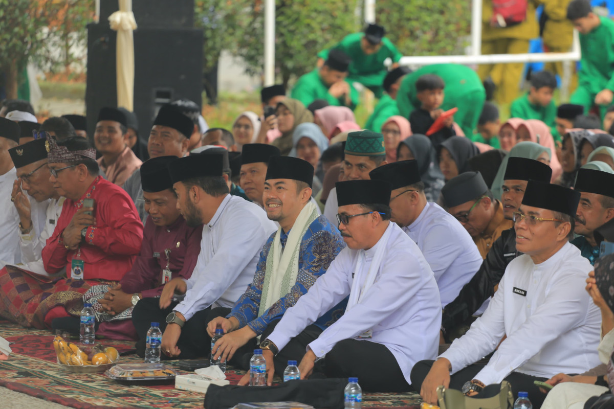 Pj Wali Kota Pekanbaru Hadiri Peringatan Maulid Nabi Muhammad SAW di Kantor Kemenag Pekanbaru