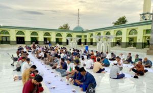 Suasana Ramadan Hidup di Masjid Raya Annur, Jadi Magnet Warga dari Berbagai Daerah