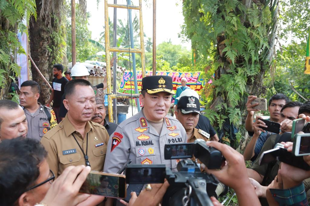 Dukung Program Bakti Sosial Ketua DPRD Pekanbaru Muhammad Sabarudi Apresiasi Polri untuk Masalah Air Bersih